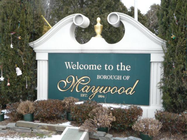 Limo Taxi Car in Maywood NJ 07607